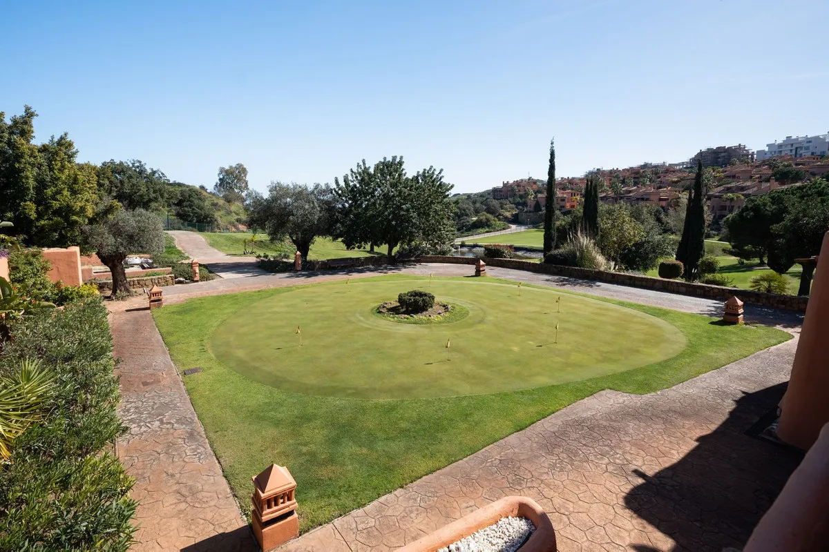 5a1f2874-c284-4765-b1f9-366b96ef1508