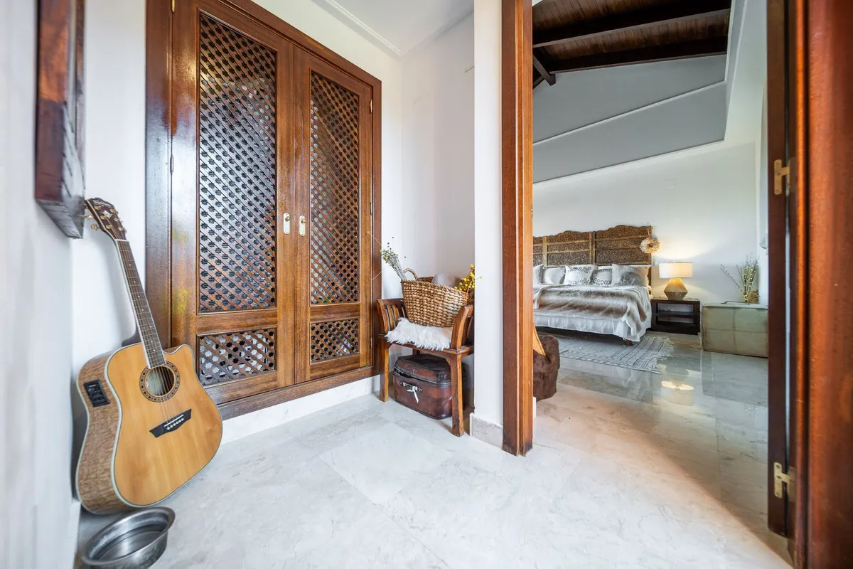 7cc96bdc-9cb4-43c7-9af7-10e6b3f3a855