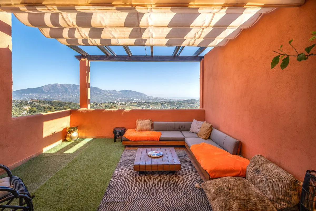 ddd6bdf3-a4a3-4065-a17f-0201ce211dbc