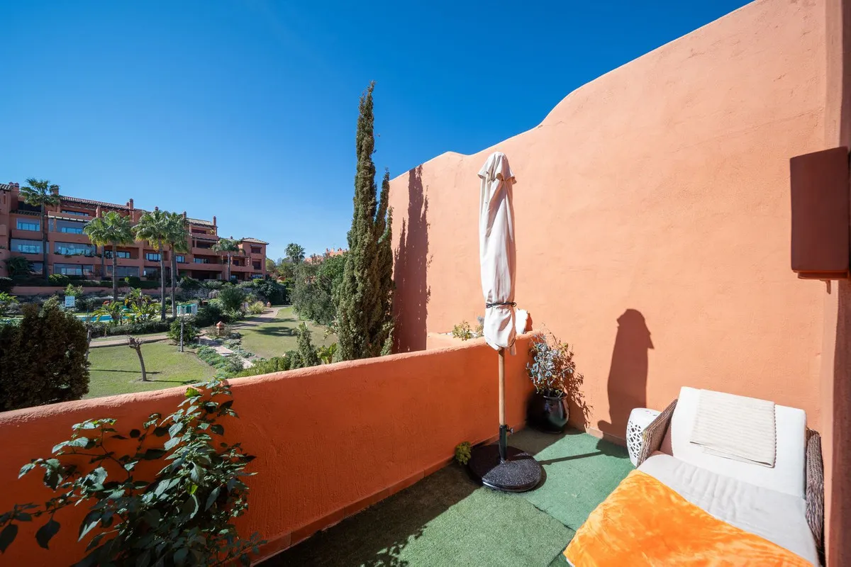 ecaca892-caa7-4d77-9198-d141cc380b0b