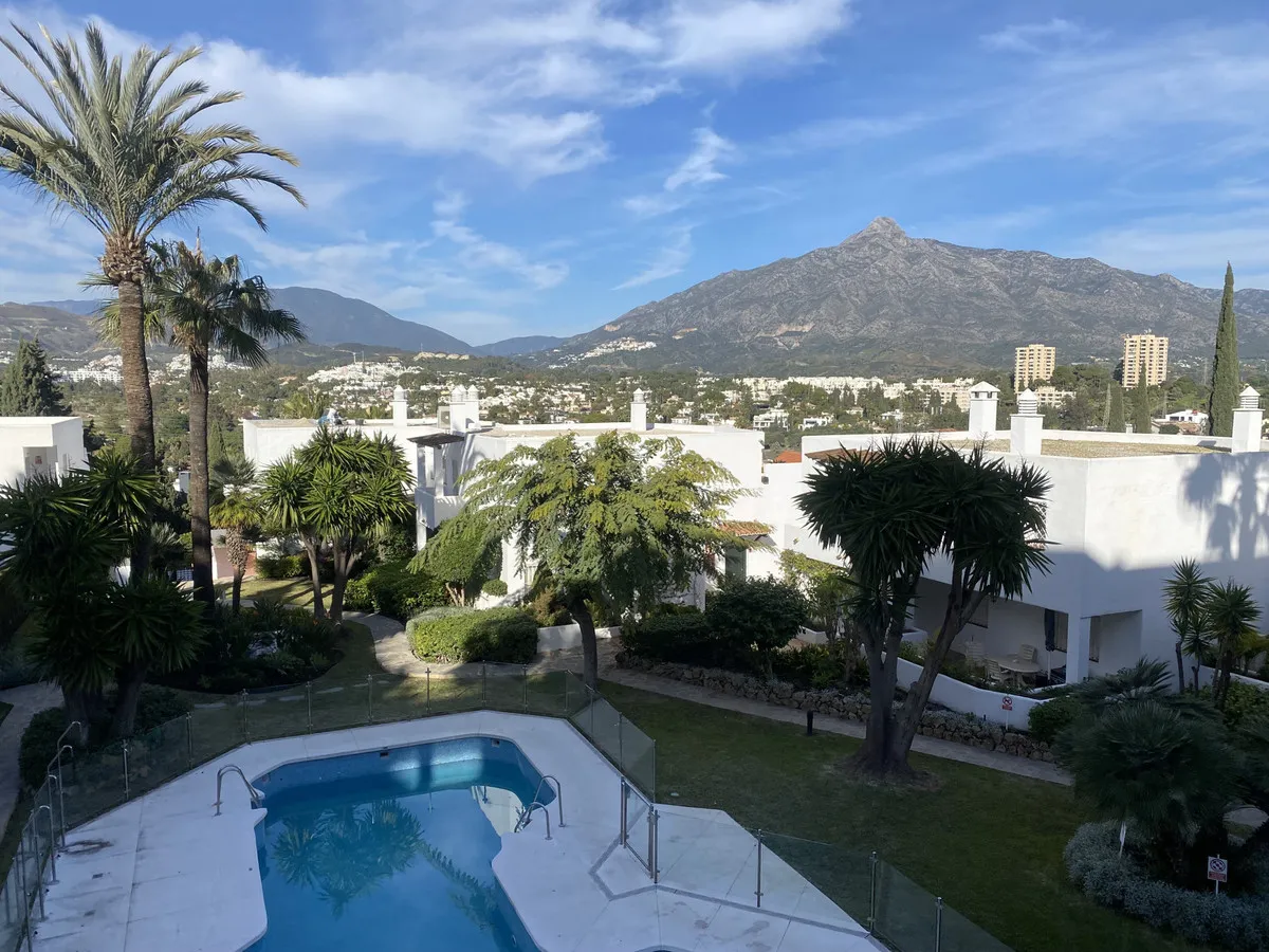 f8915368-f60d-4576-87b2-1b0298aa867b