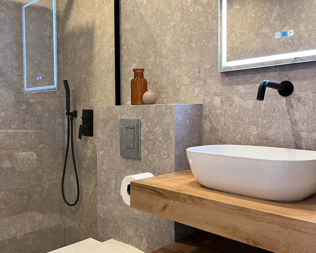 2e5f7455-5695-4e50-ae2b-cbaa887e1dbf