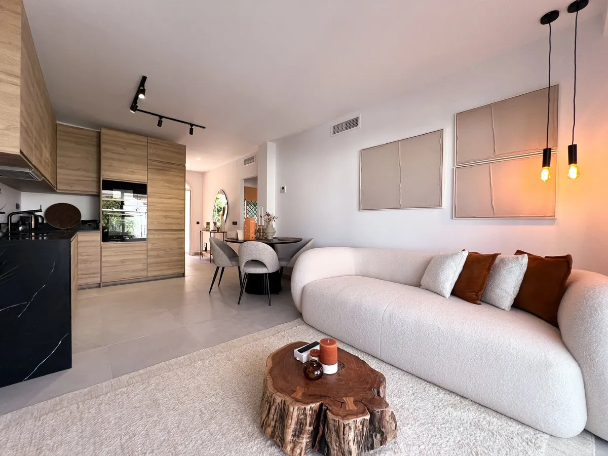 bf764a0d-7c03-4aa7-a88e-50e7d81b68e0