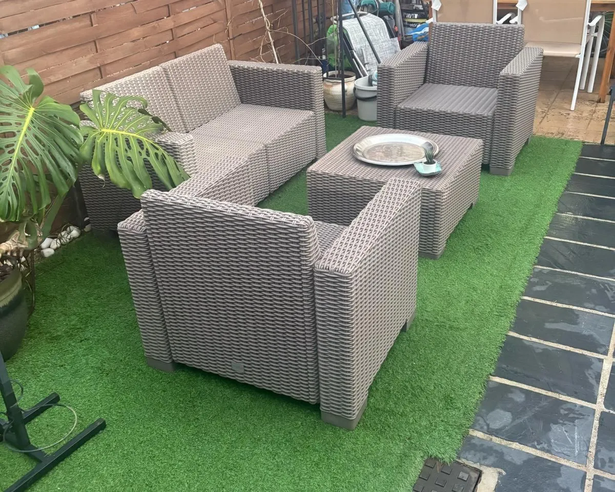 33fe8f58-5943-4494-9345-f9e4374c33ed