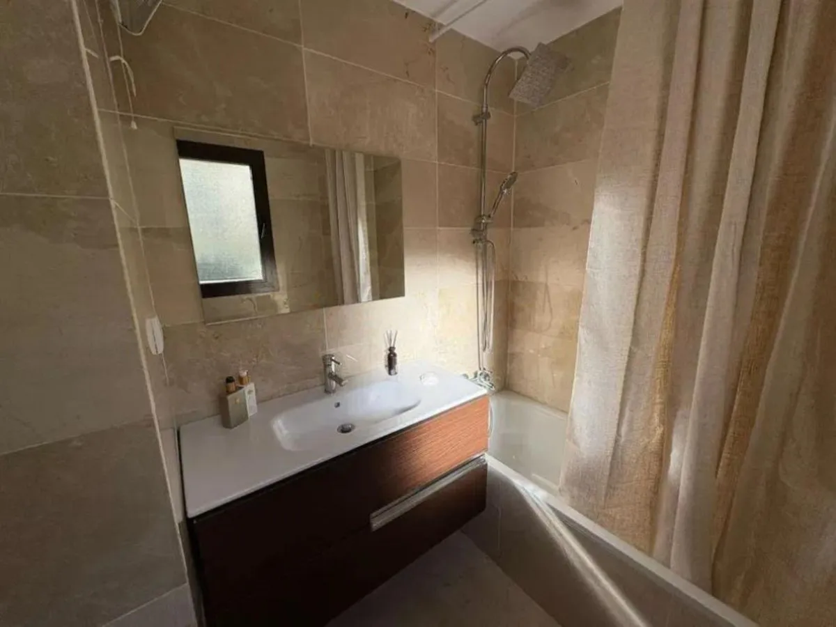 9932a806-4afa-48c2-95c0-d59c898391b8