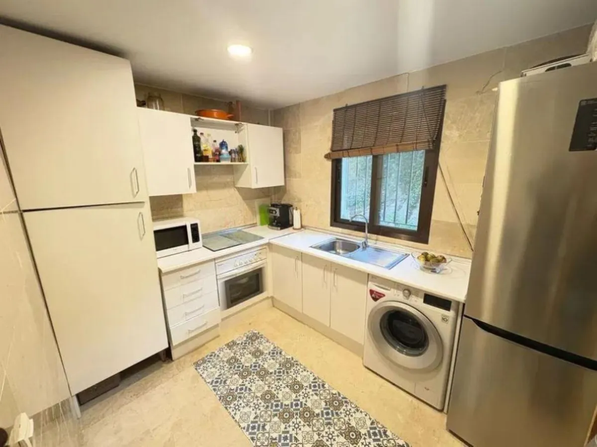 c0493e97-4bc9-4cba-a8fb-d34e16afc9b8