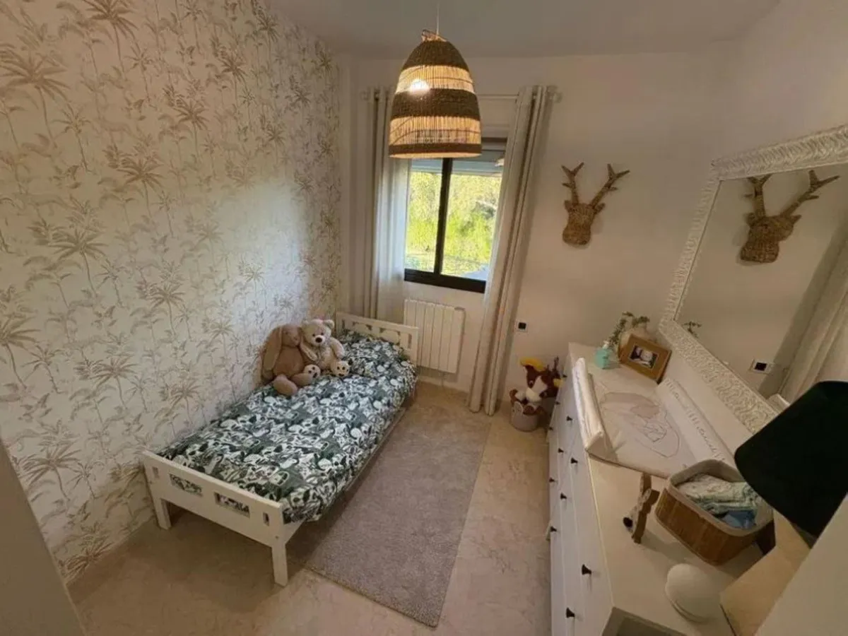 f75258bb-6d7f-4d5a-b35b-a2764c4c547c