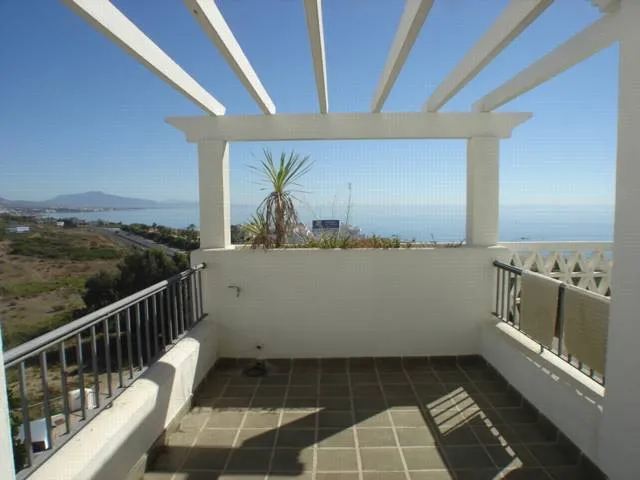 3b126ceb-4cf7-434f-aa40-d225e0da031a