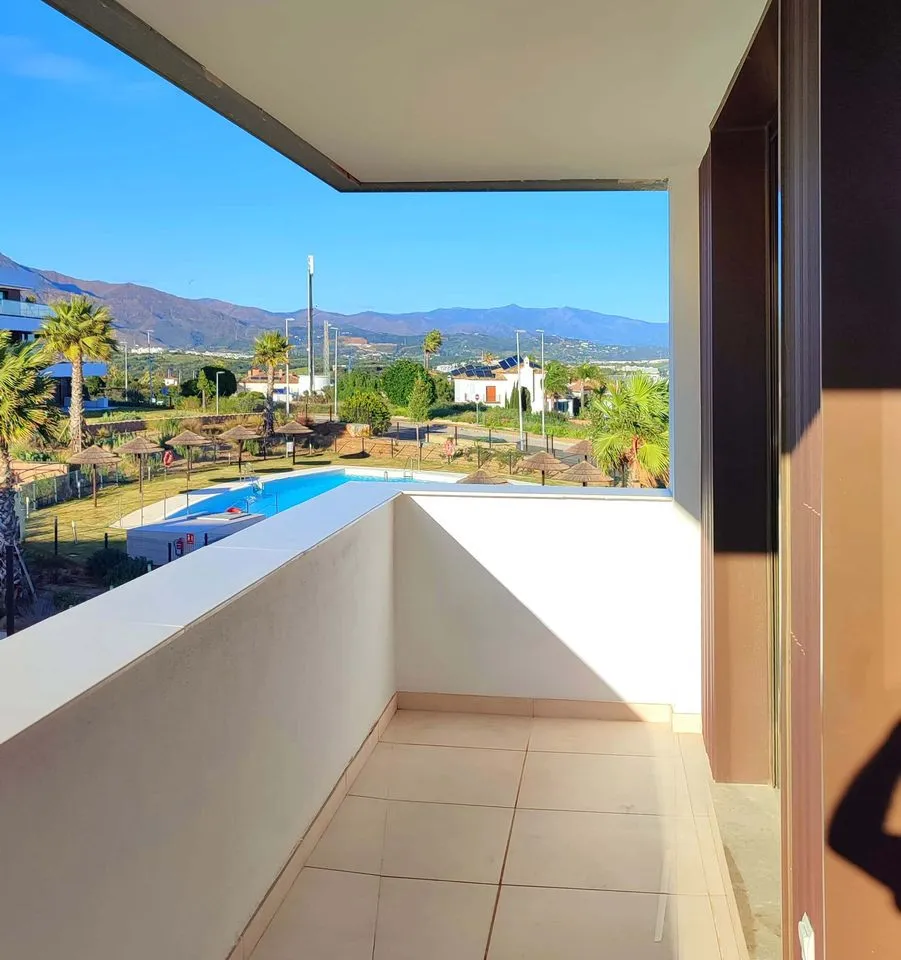 6ebeeb35-a370-4dc8-8f76-1a1640986f79