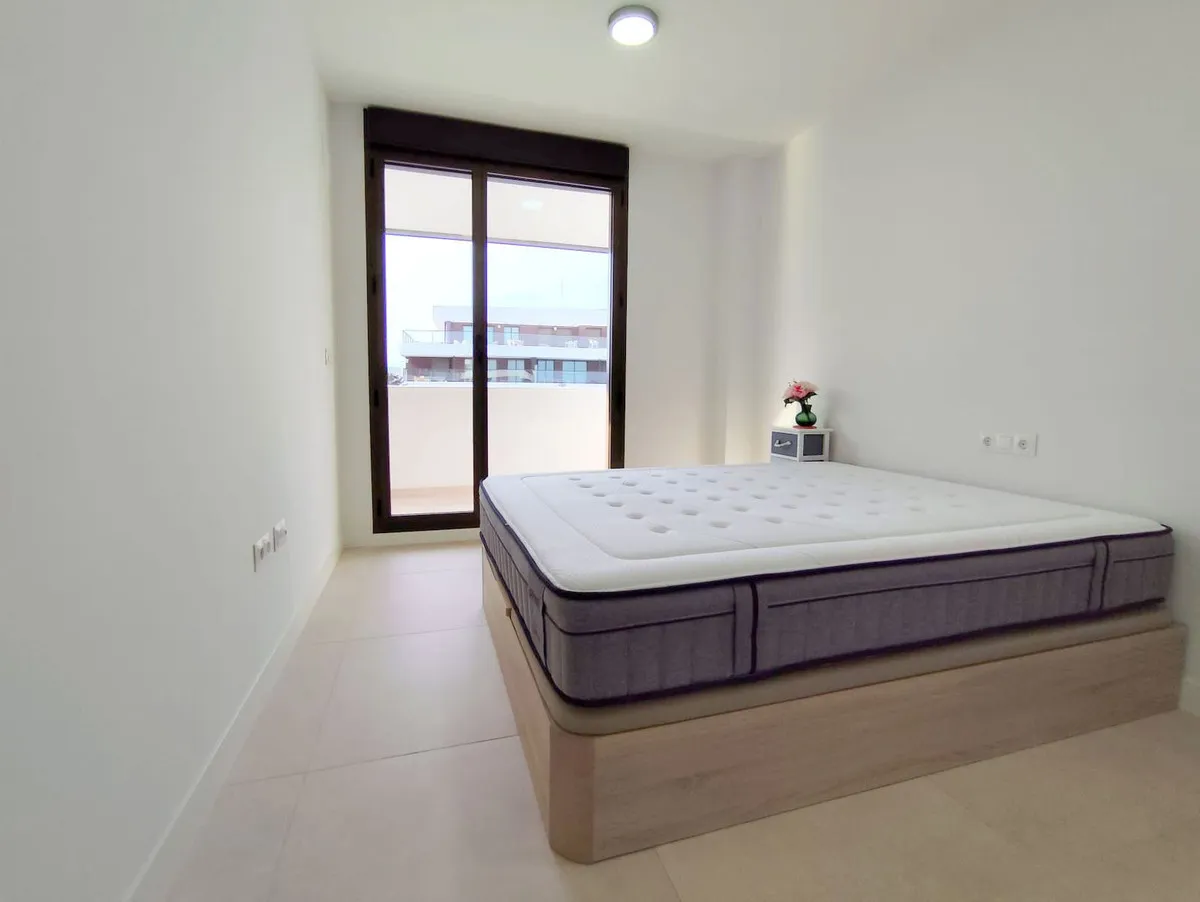 c27c909e-693d-4c6d-9c10-7231d23f934c