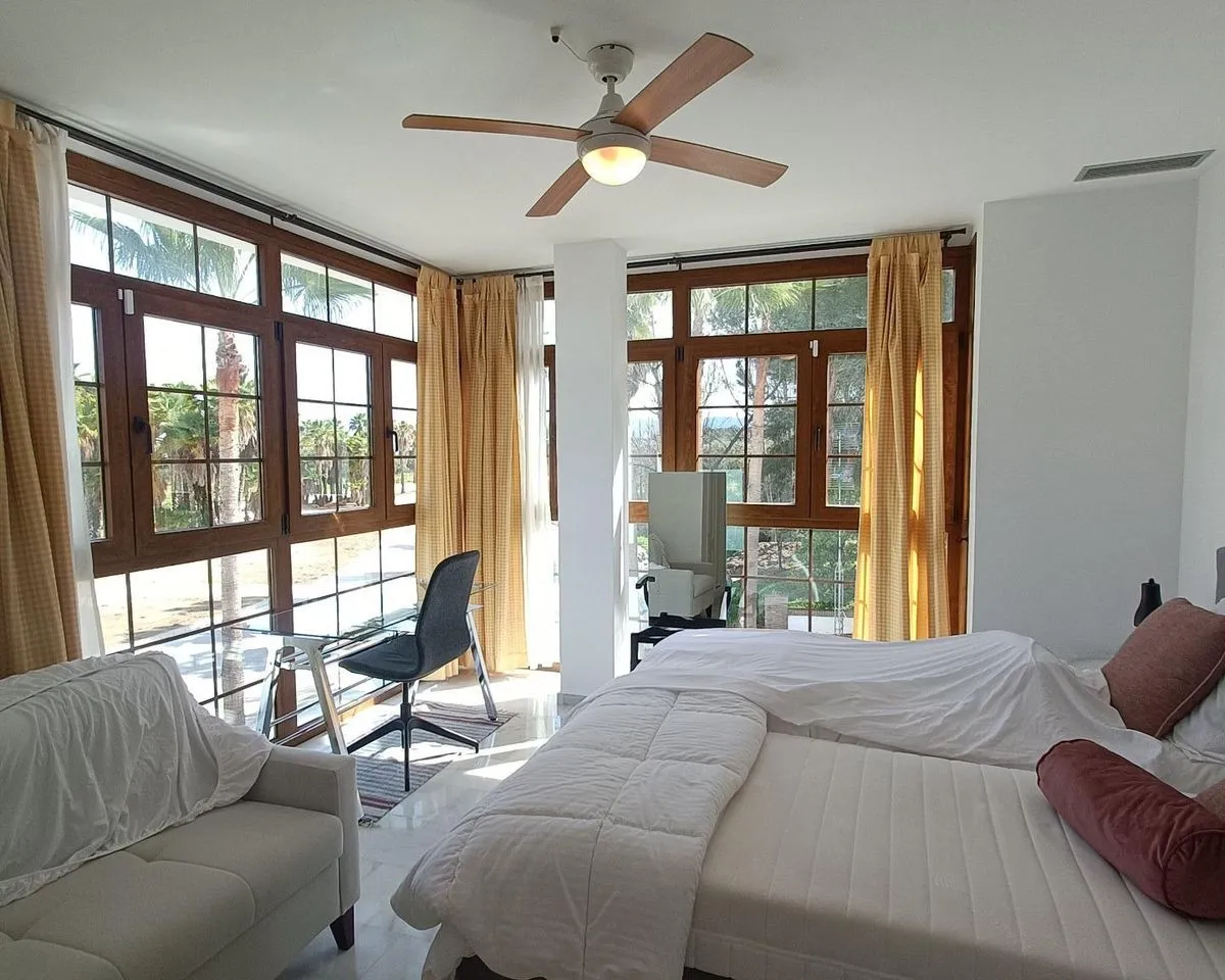 810a0b14-3c3e-4078-8b4a-3e998bd0aa30