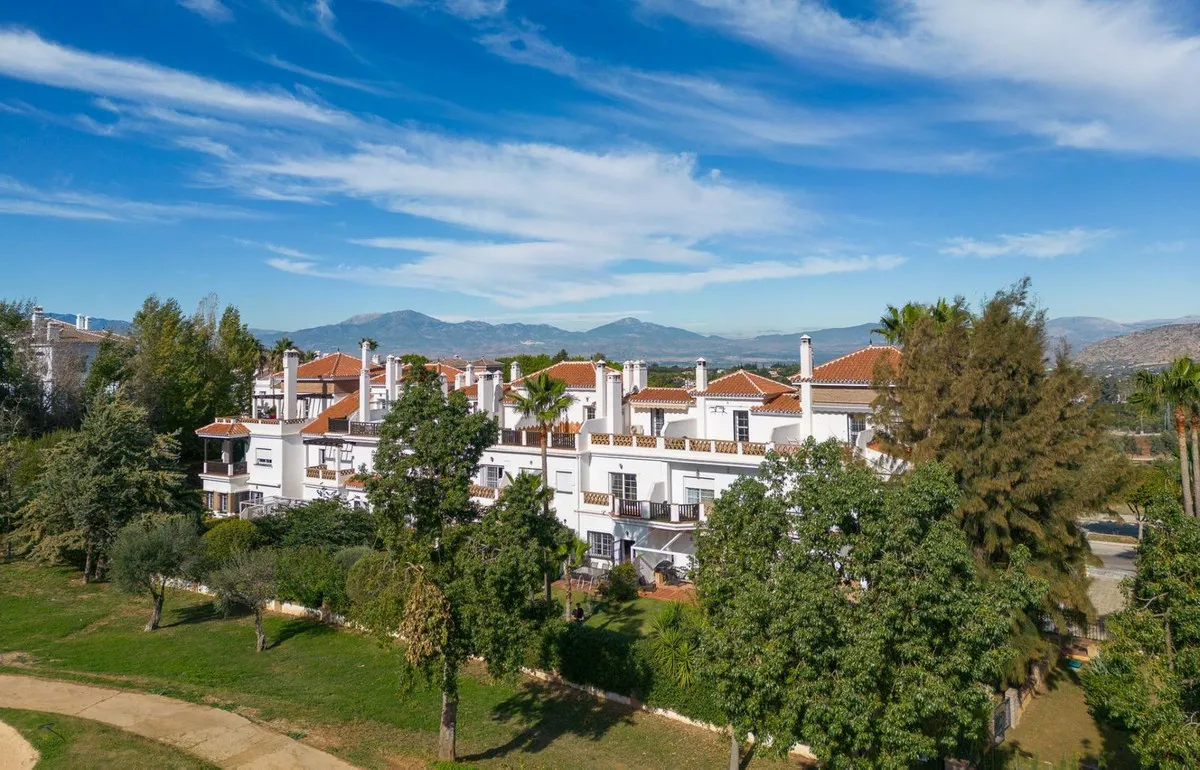 9477ff9c-78a1-4b61-be4f-ed8930727c4f