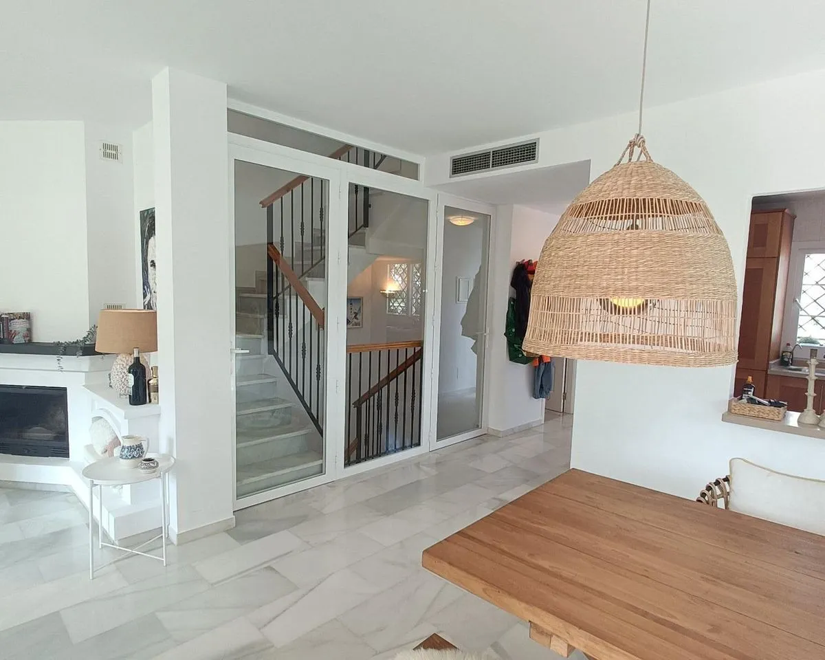 b47c7751-bbda-46fb-ad93-a19020a63ca9