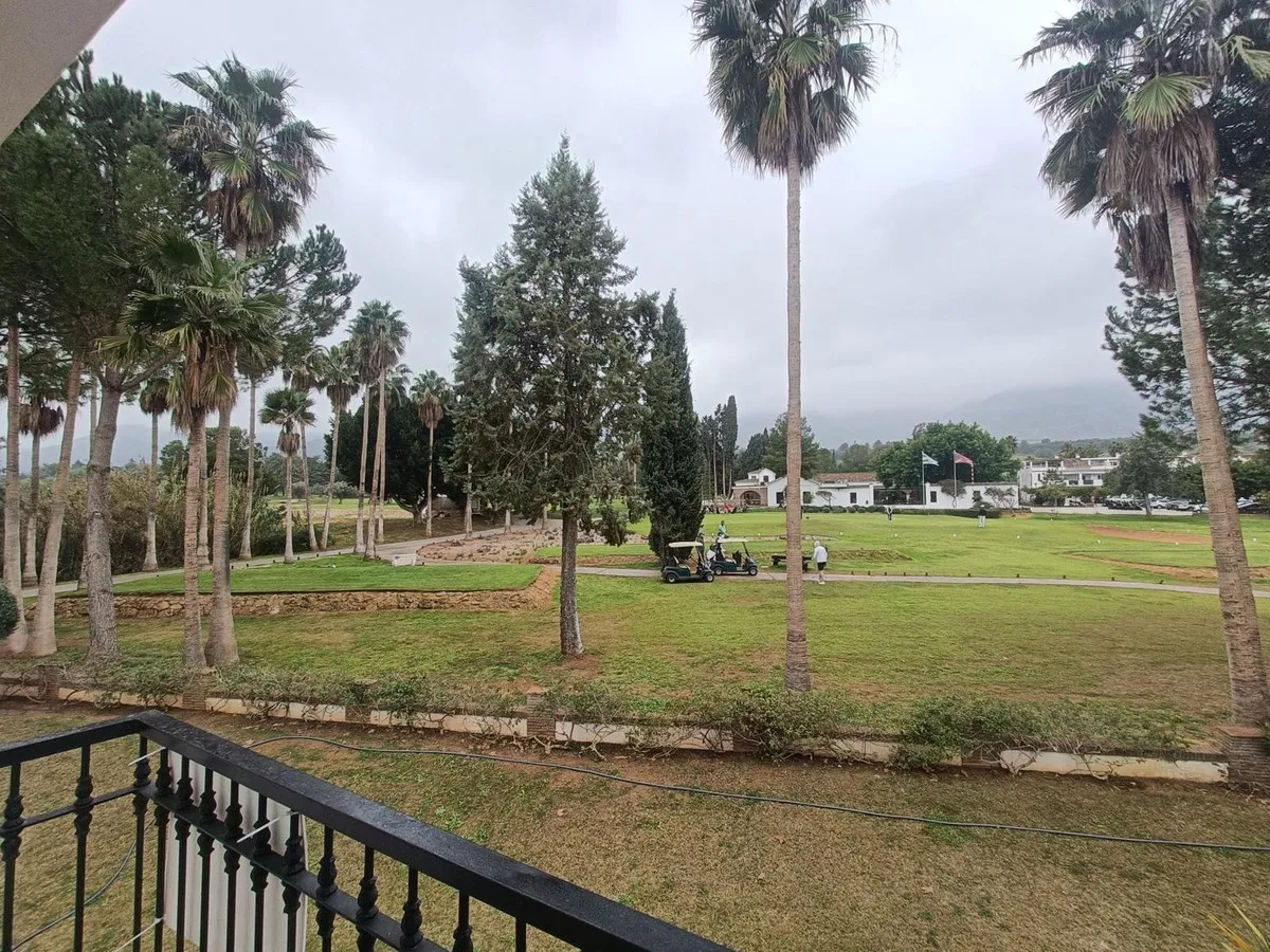 c8f5e097-7f02-4bac-9943-2764d85a807b