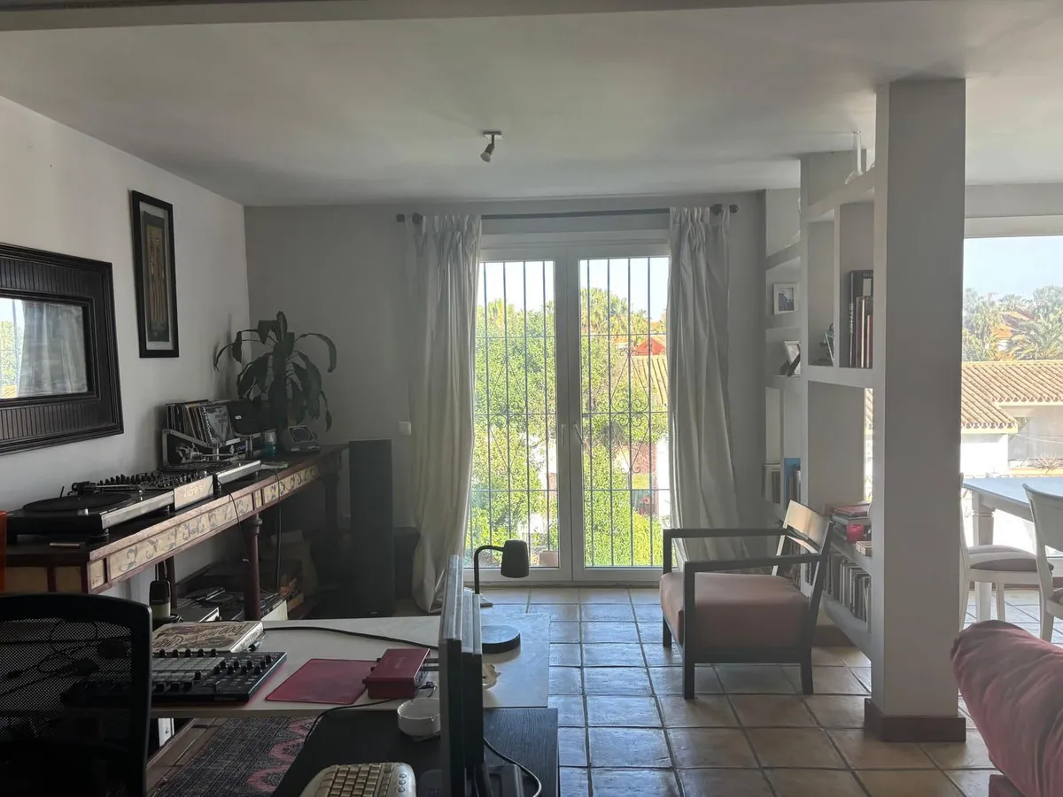 eab5a0cc-09d3-4ea7-8313-a7139738ee1b