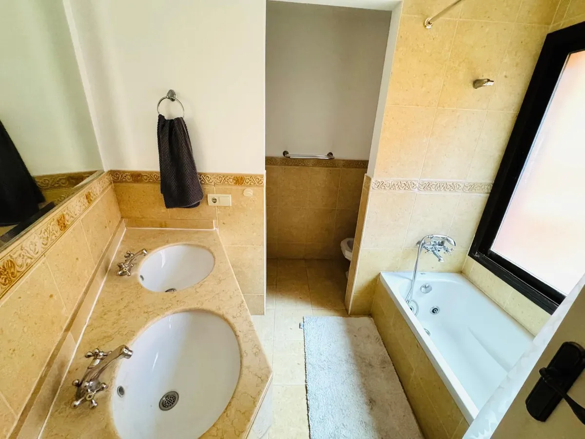 a553f22b-08db-4b96-b3af-66cbdfd7d738