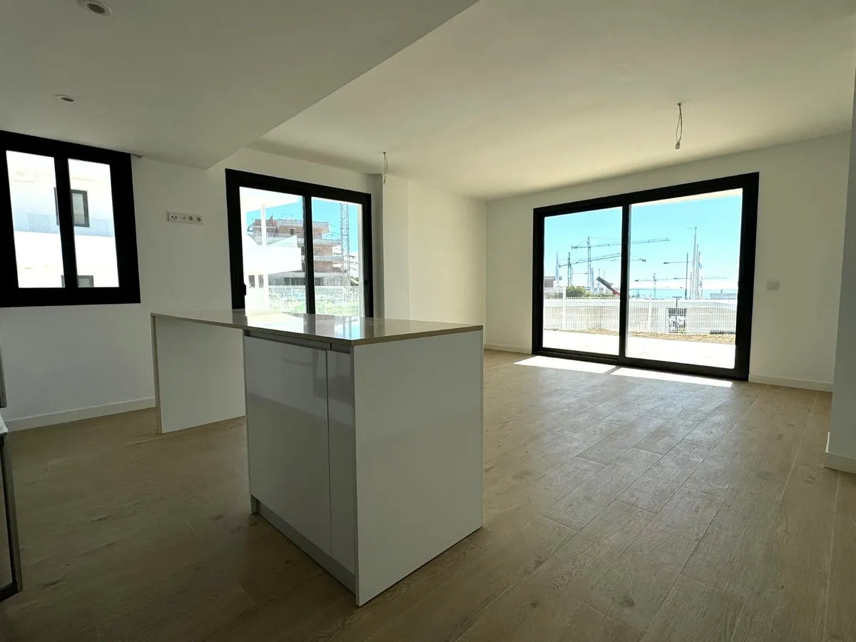 02b336e1-2afe-48c3-ab82-92907f69ce25