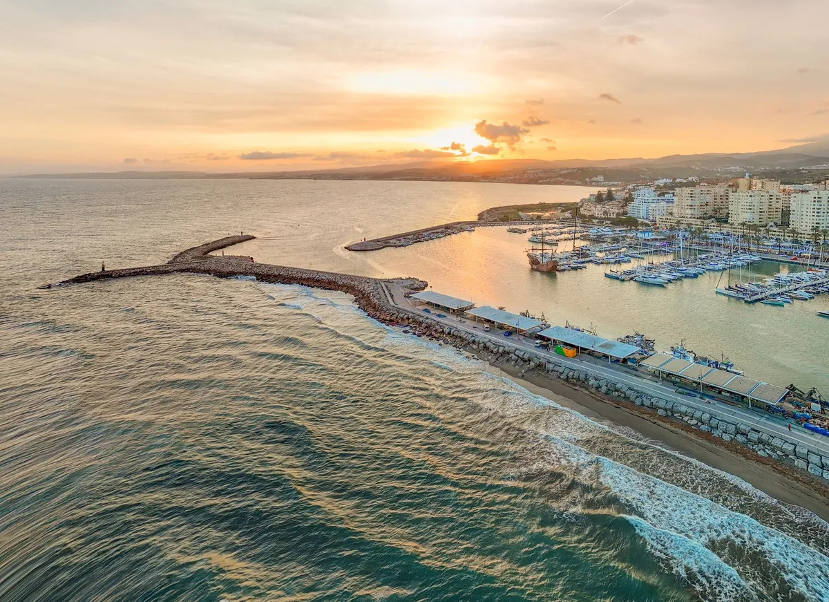 60a9b00c-3bf9-433c-bdbd-148a87778271