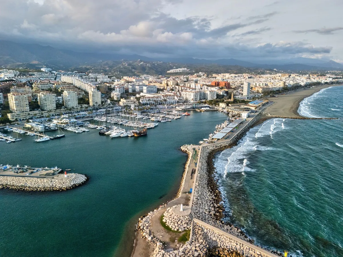 76578631-7e0e-47e1-b2b9-63498d0bbaa1