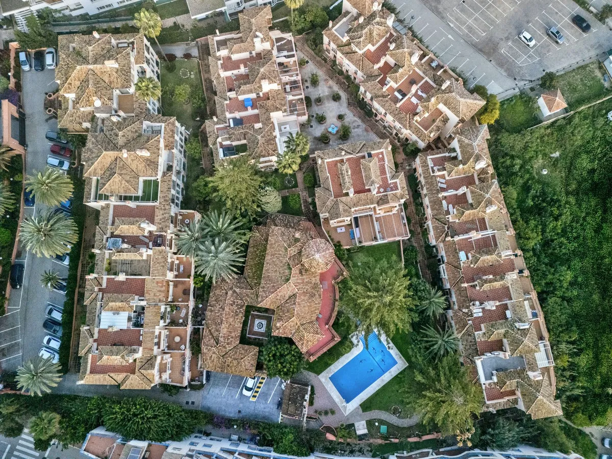 8c4e4625-9b06-4a69-8782-09321b978991