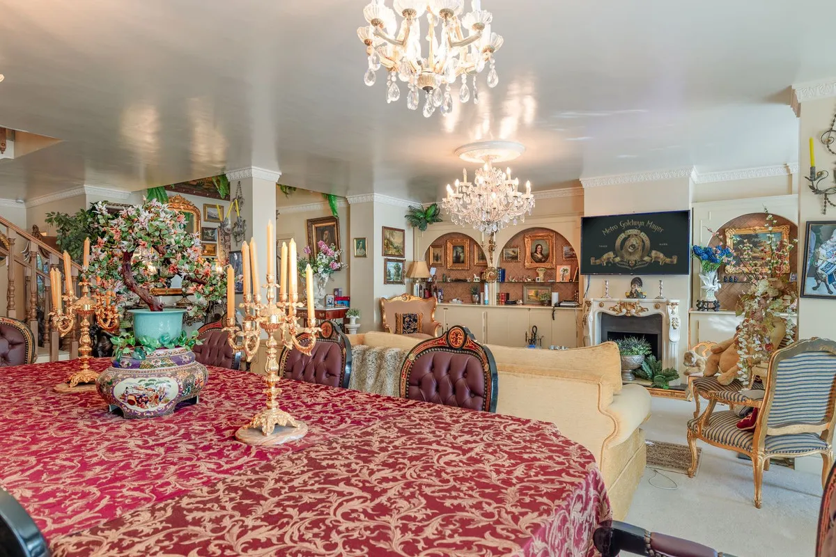 e5ca1208-388c-4ad1-86b0-37ee47c6c0d5