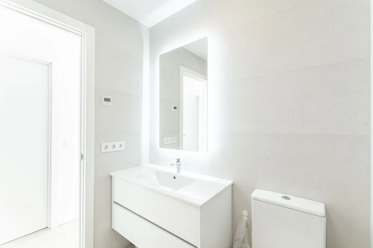 1bdffb6c-73f5-4892-a395-1c98a3dc183d