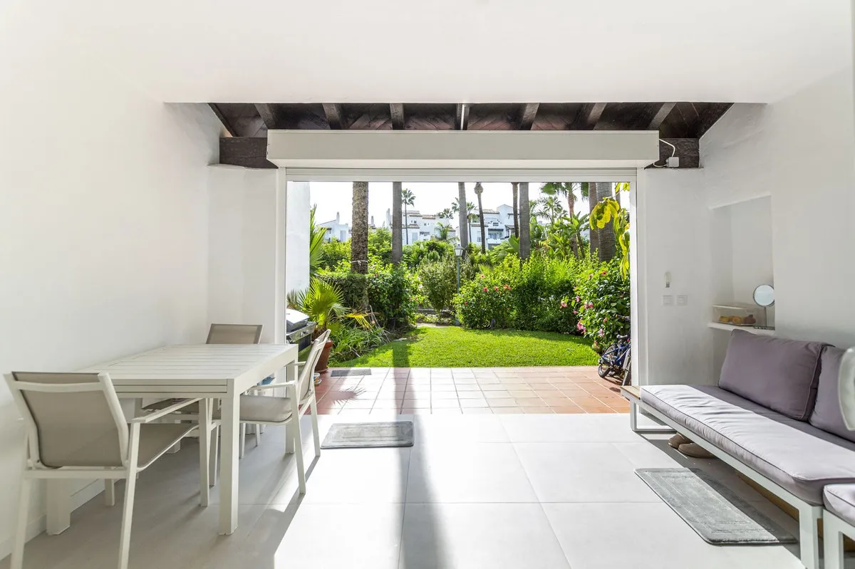 37304cd1-6b49-486e-9686-49048545666a