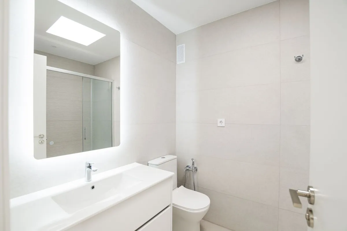 8eb75d8a-23bc-4fbf-b444-34b421cc7a21