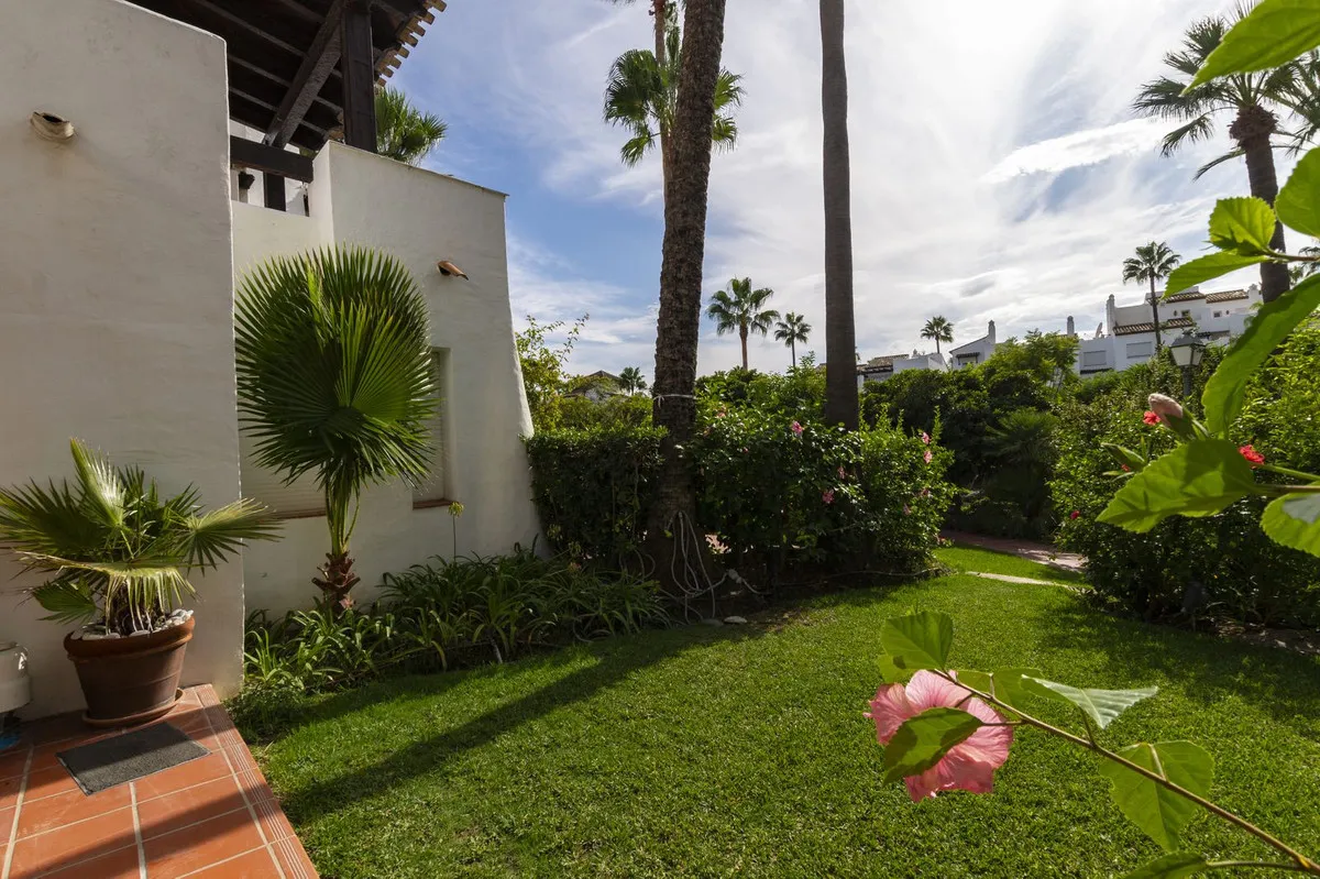 e80373bc-aa75-4c20-94db-7d4a5b264254