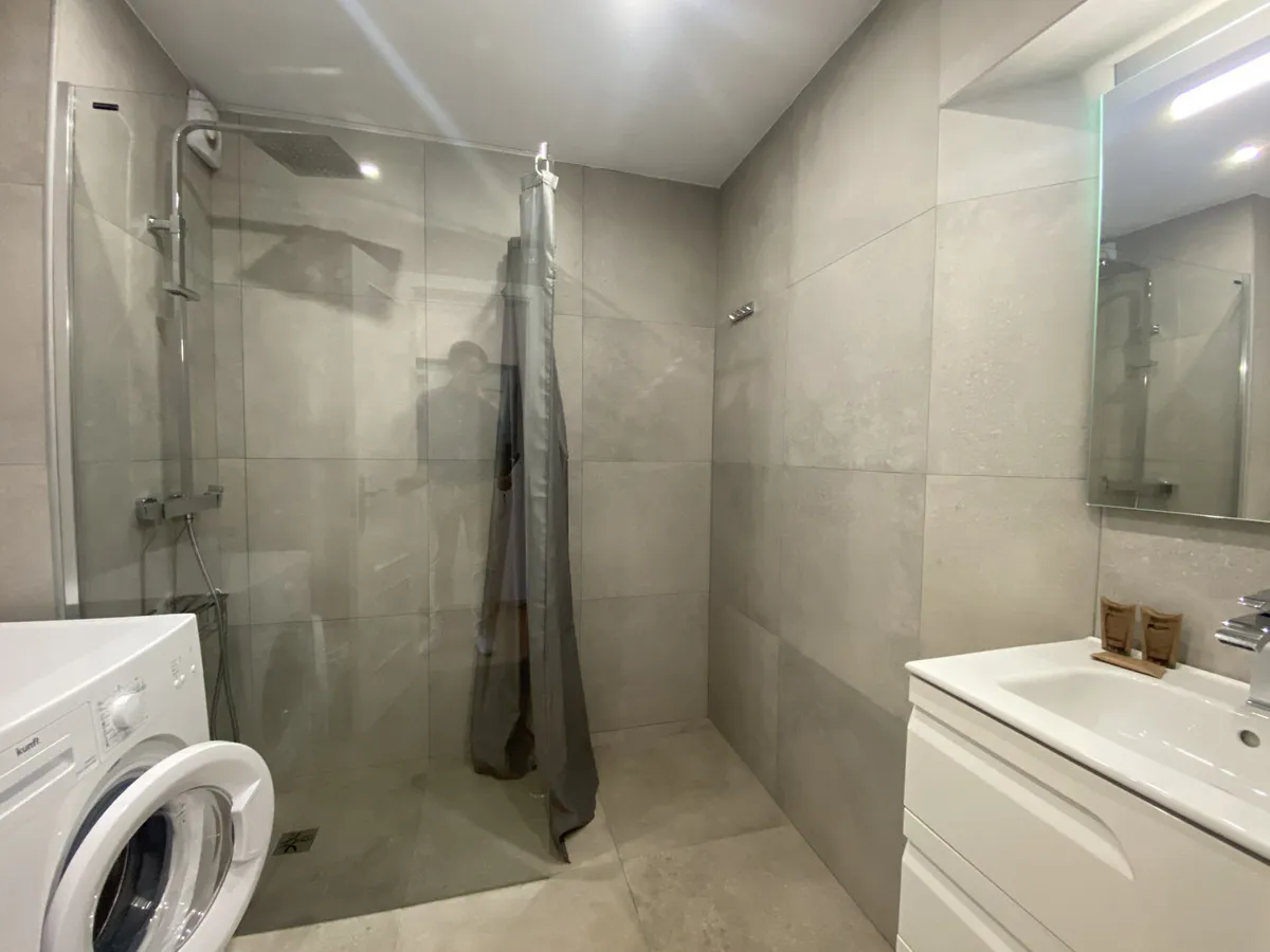 cf7b1f42-22ed-48a2-ad78-f57c62219bbf