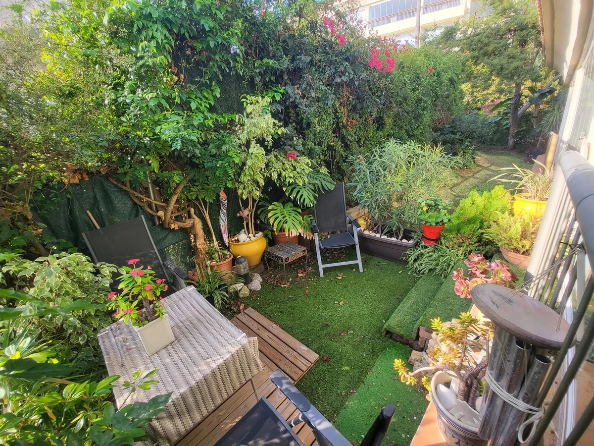 48b82e3b-df71-415f-8384-b042a992e878