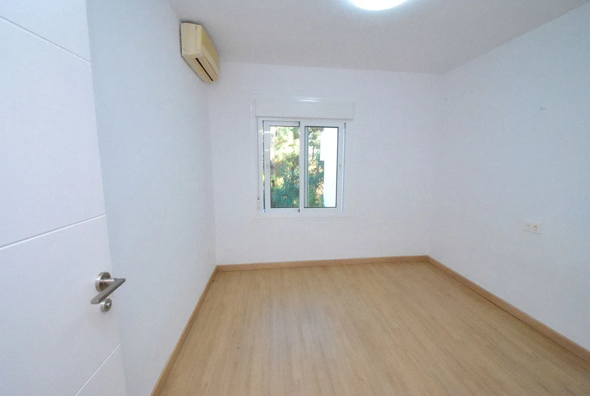 7556b02c-c0a1-4025-a2dd-c2742b033de2