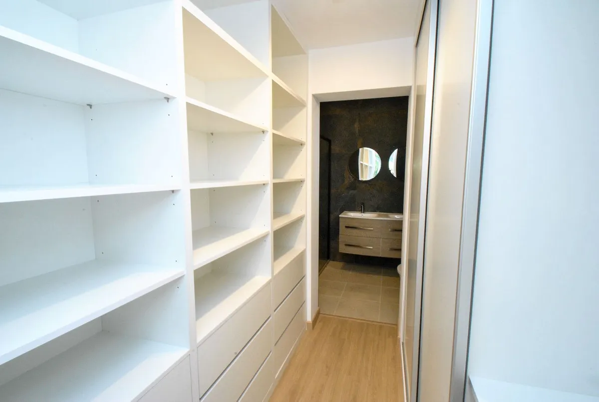 e6583061-5a47-49d4-822c-767a7e452c99