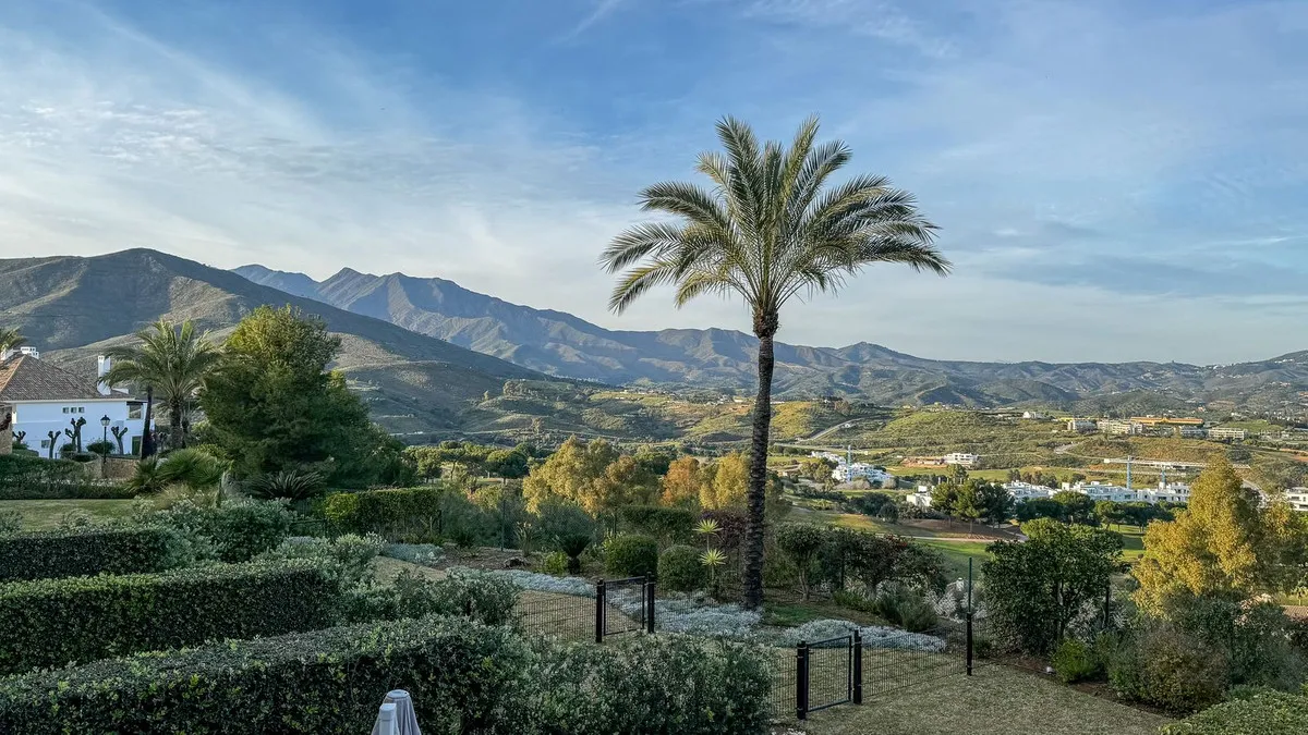 552f827b-c502-456c-8156-68cfbf755060