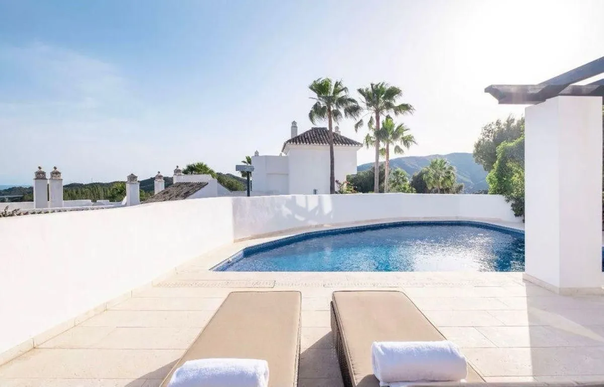 38c3046f-d69c-49f6-b89e-2637b741c372