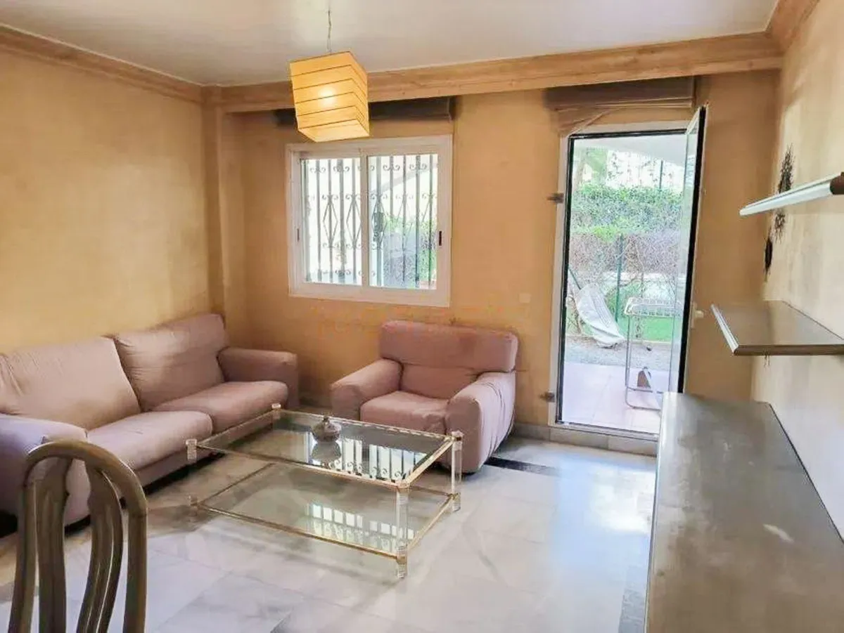 03c4fef0-166c-4093-8a04-5a67f6e09328