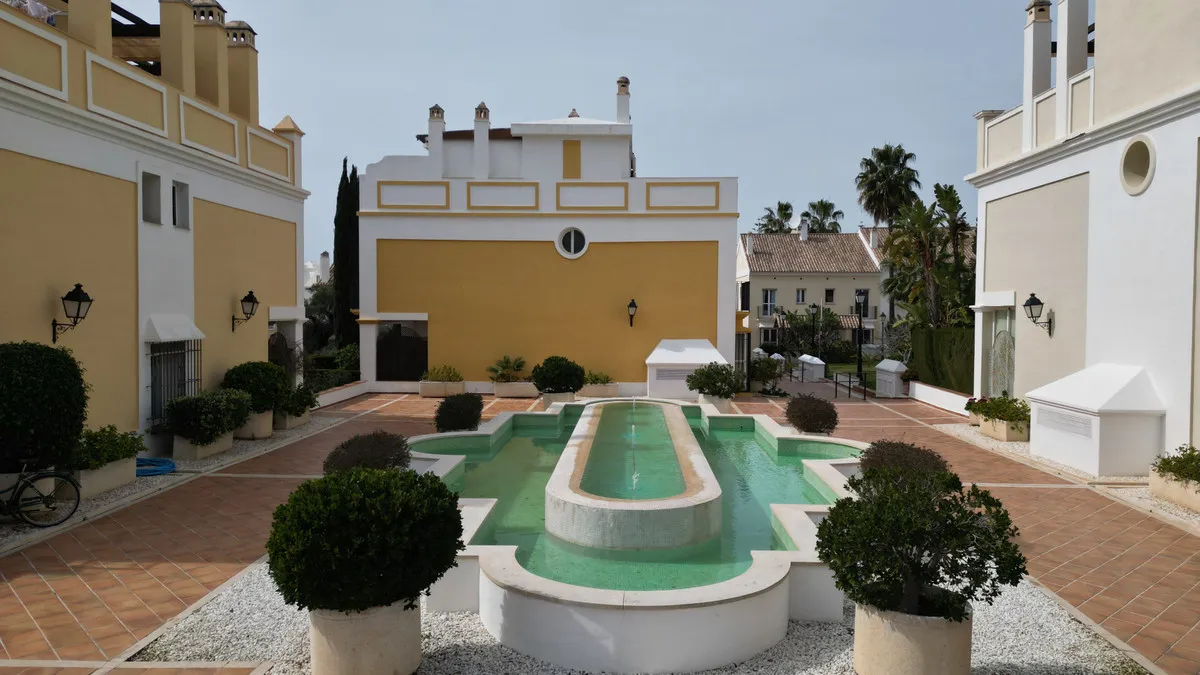 406f4768-e3f1-4836-a3da-7cad8a4b6f2c