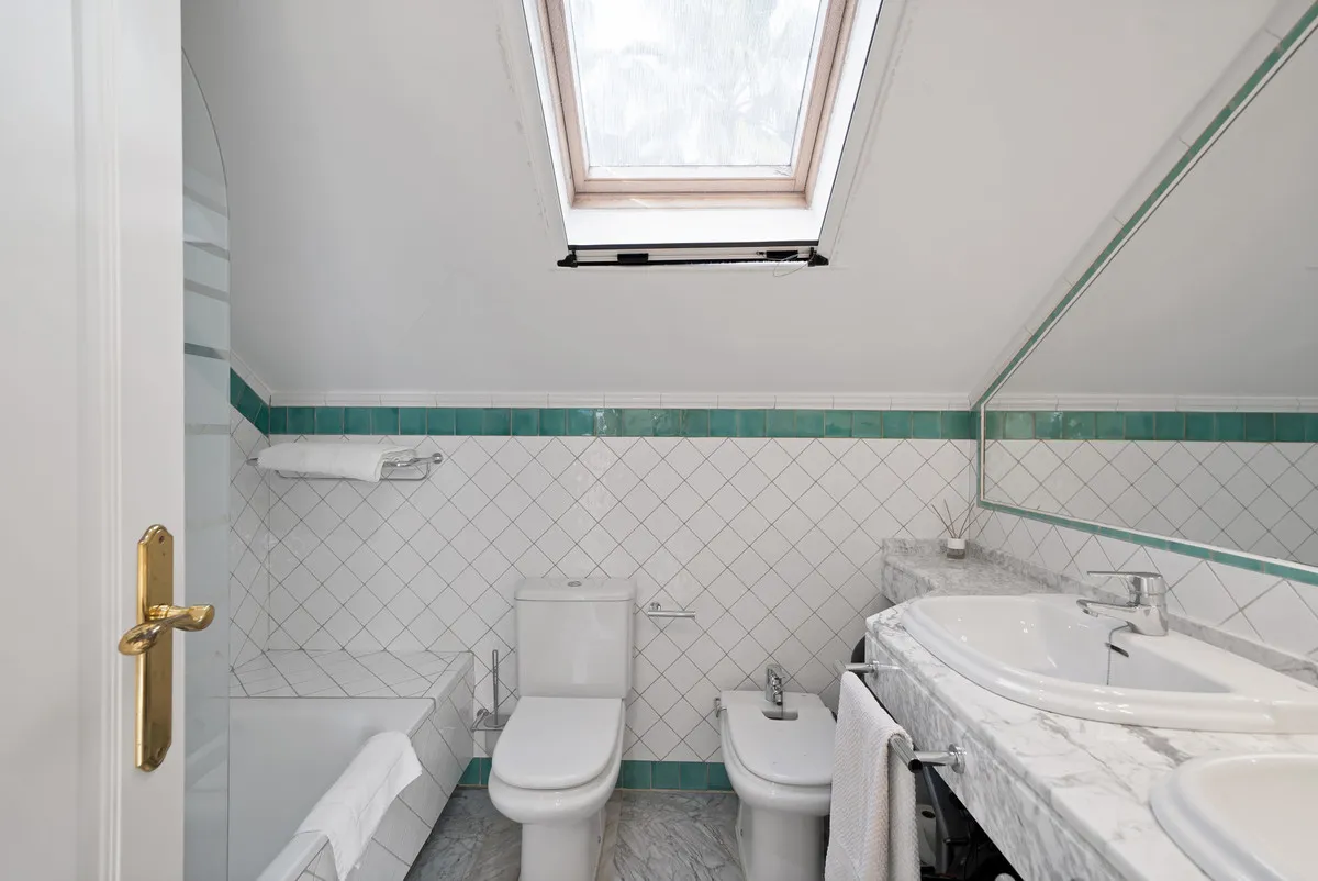 93f8b769-ee47-48ba-a087-f5d6e10b1ade