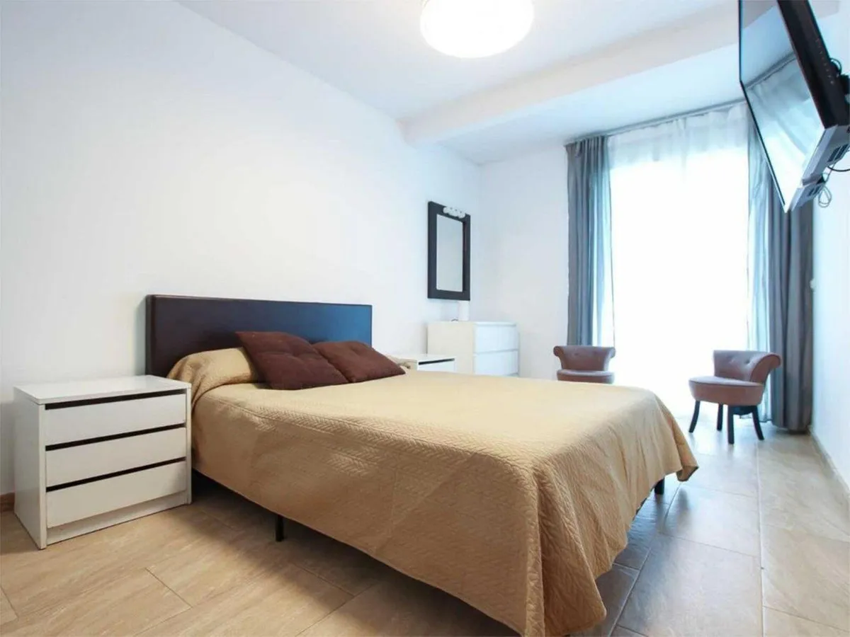 2a96a6d7-29a4-46e1-96cc-a314ebac6710