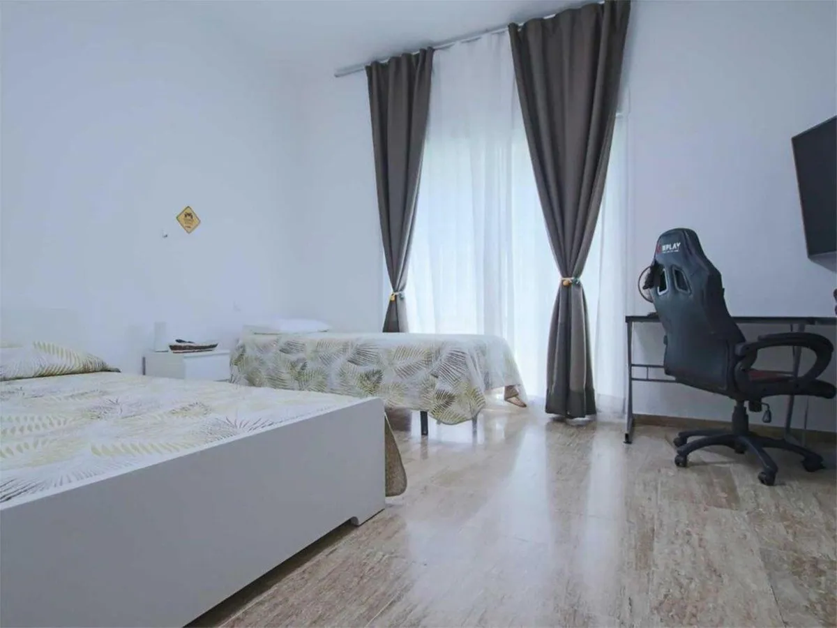 bb078ba3-40be-4ce5-b207-e70a19de71ae