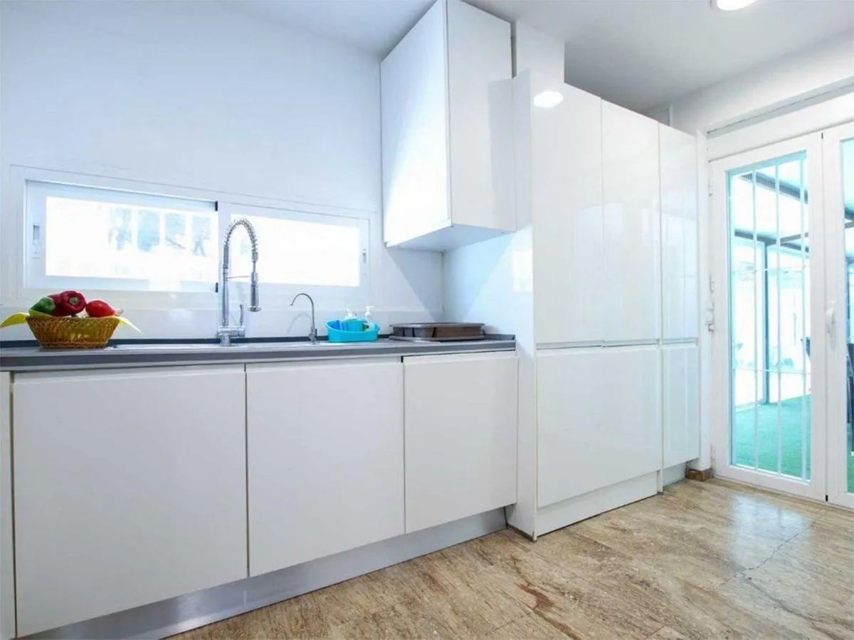 bd9446ce-b2b9-4640-8e09-bb4a4b2e132a