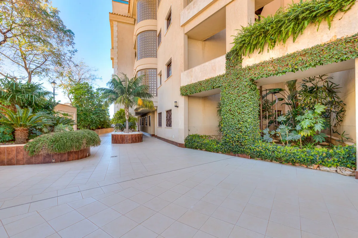 17665f25-0ee6-4e6e-8c21-ce773888b239