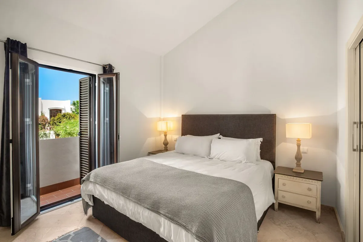 723d439a-8224-4752-a452-0eeeff31b2bd