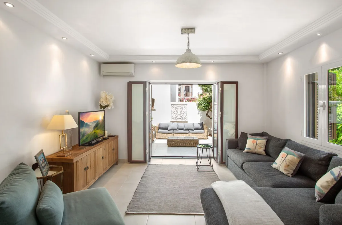 f383c602-9ca6-4a3f-824d-925d4fdd1356