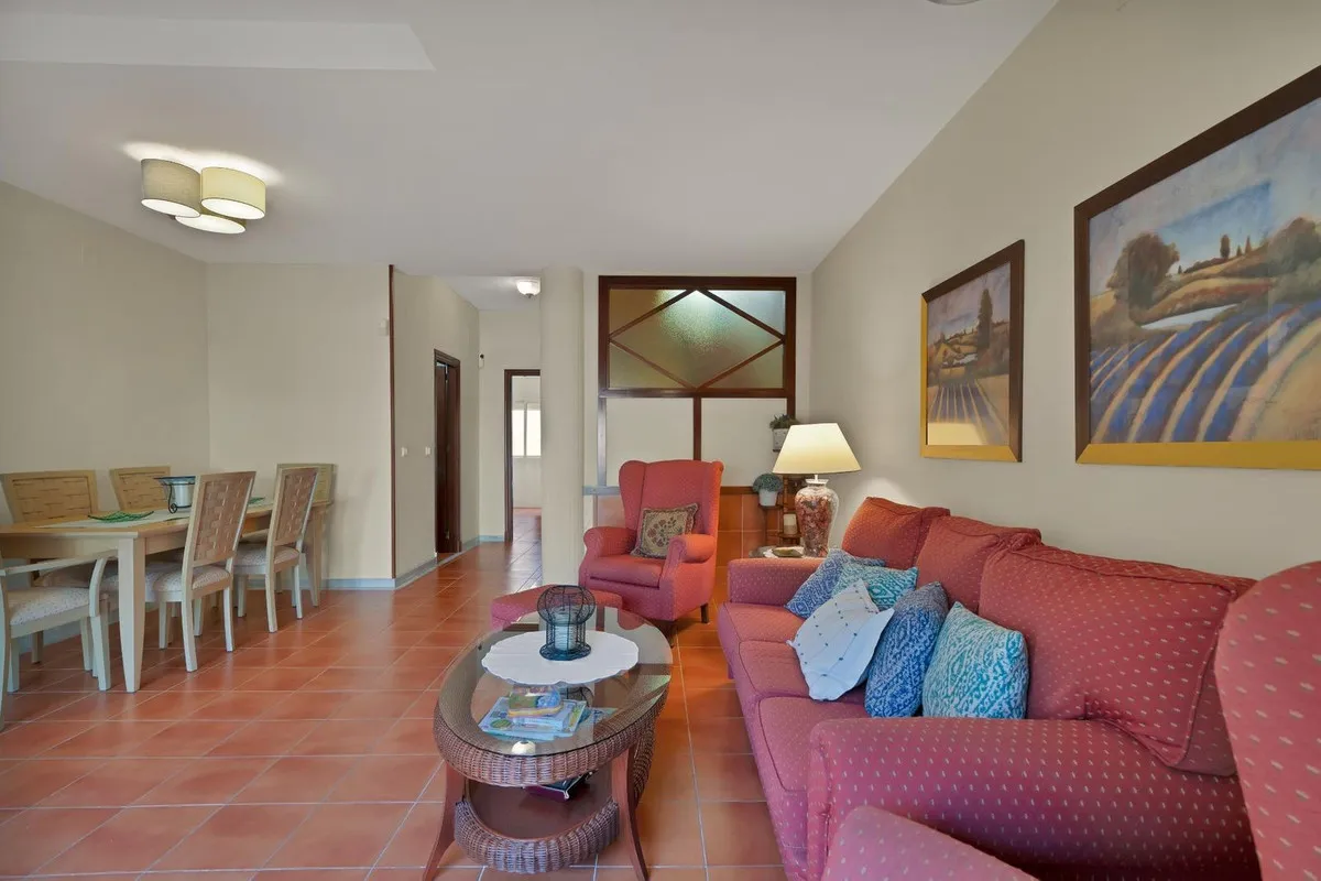 16c41a24-c996-4e46-8089-63388ae28e76