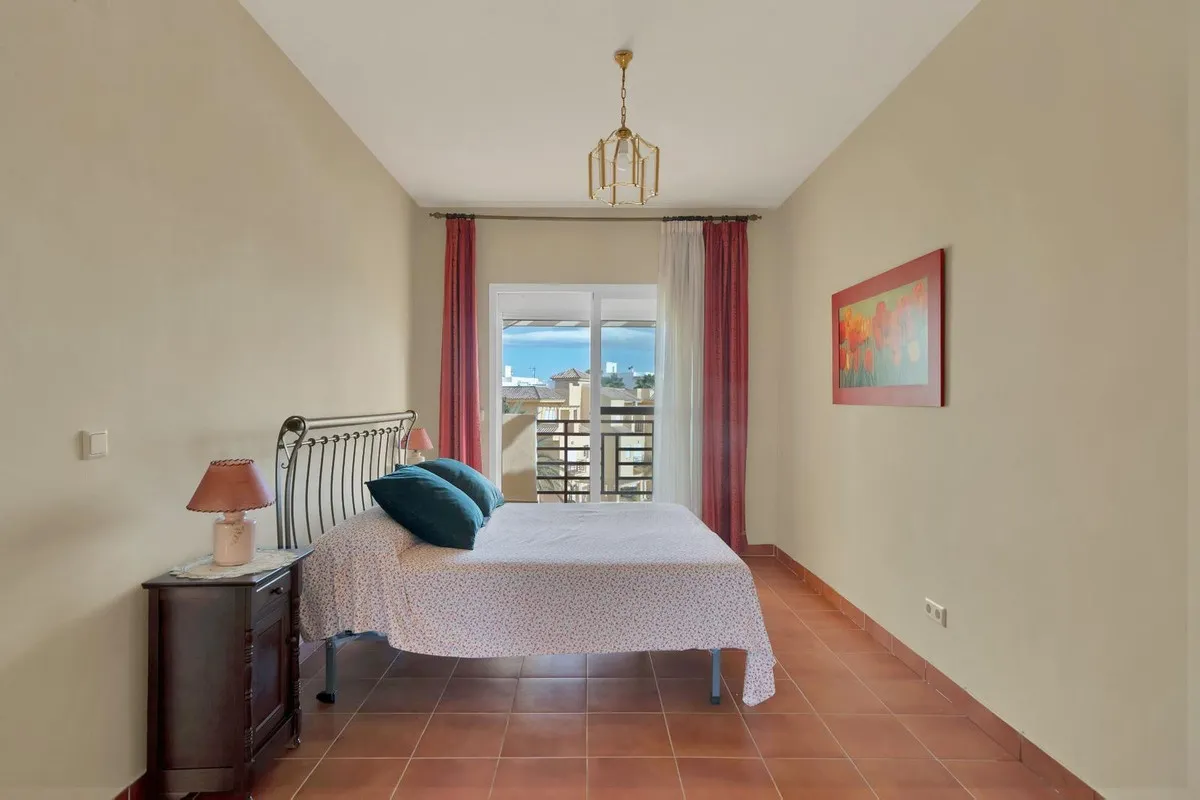 5b50795e-0382-4308-a7eb-5d1de94ca049