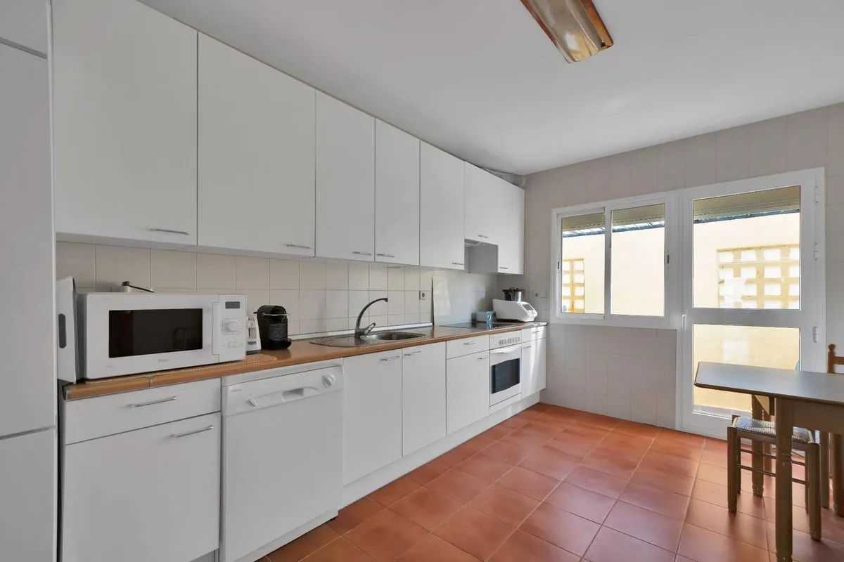 838438ca-c767-4448-a6e2-ca03a8192222