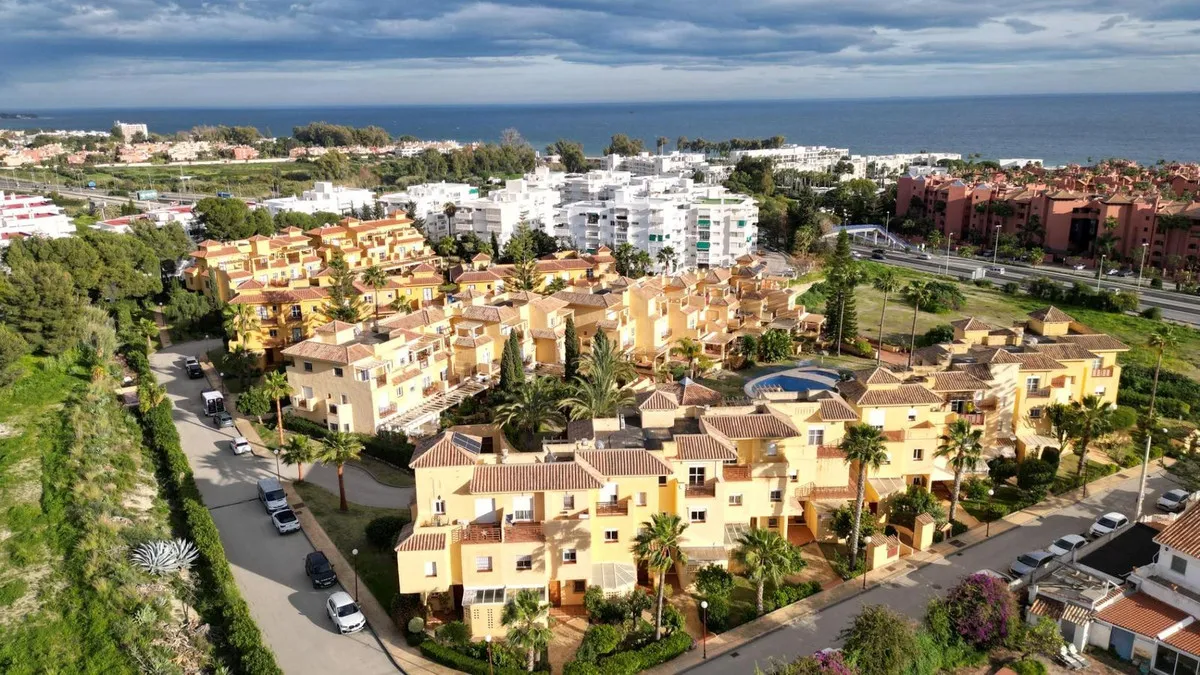 987b2430-afeb-4d73-9b61-83f83168934a