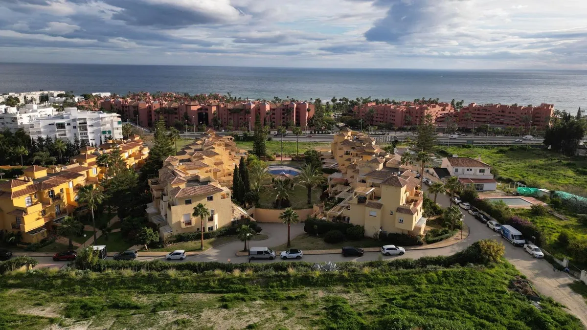 a8d90f7d-afdd-47aa-b4f4-7ff3b3a108a7