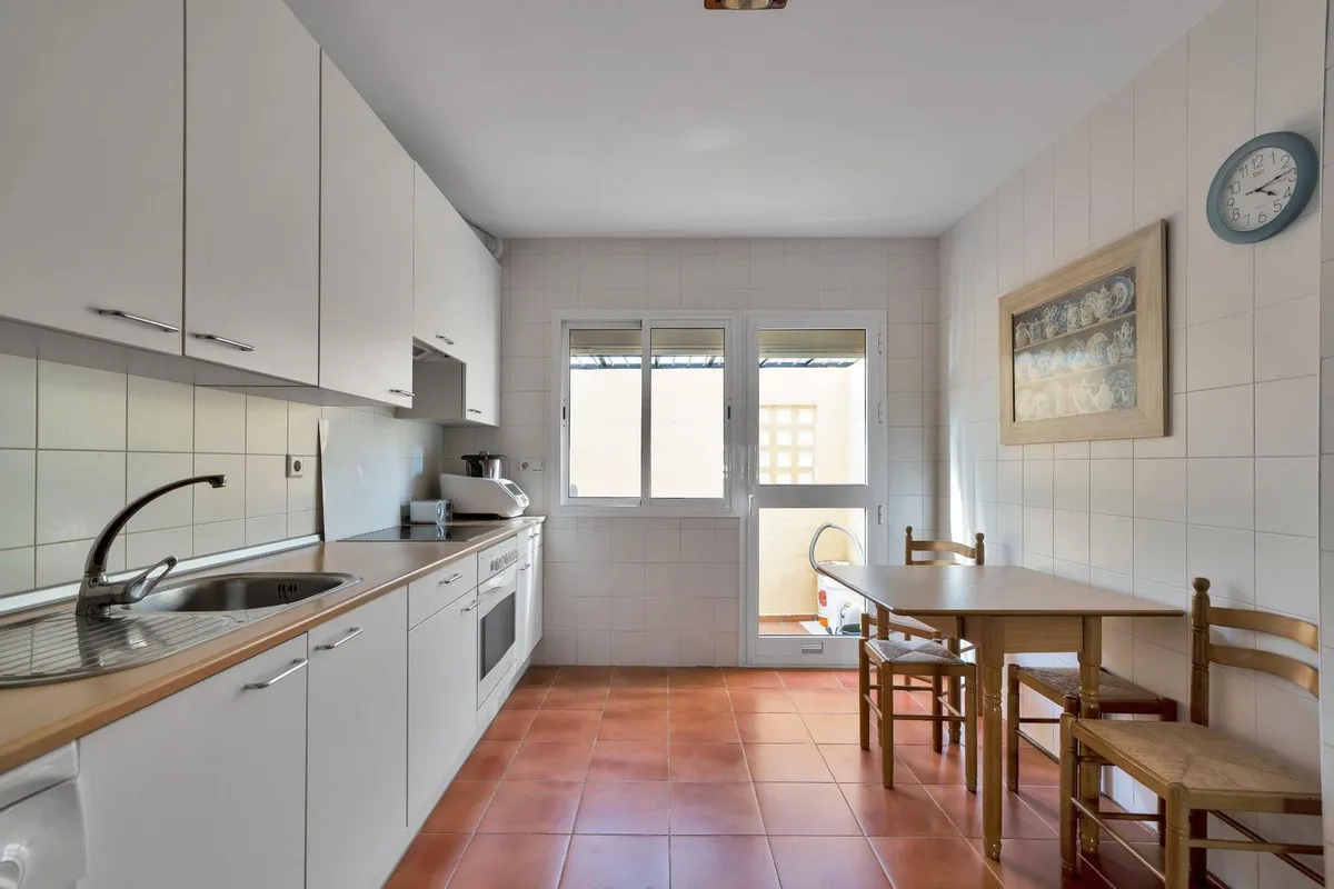 da2a04e2-3788-4277-b08b-c87c823a5fa8